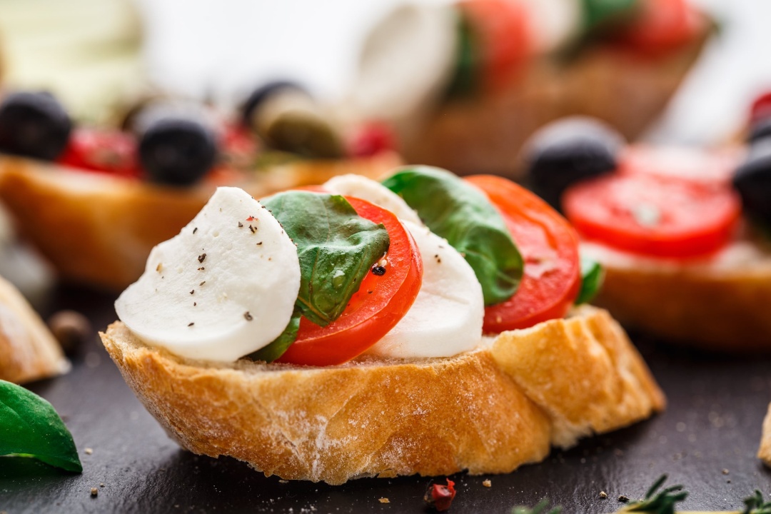 tomato and cheese bread.jpg