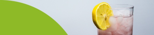 Glas with lemon decoration